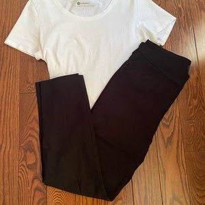 RW&CO. Classic Legging Pant